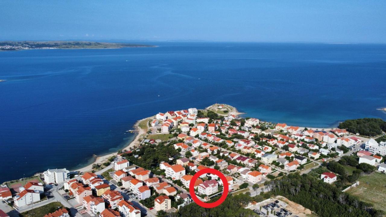 Apartmani Nena Povljana Εξωτερικό φωτογραφία